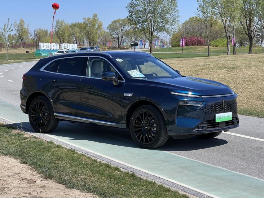 剑指理想L7,试驾魏牌新摩卡DHT-PHEV