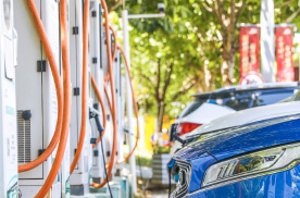 2024年，新能源汽车混战，会是等等党的胜利？