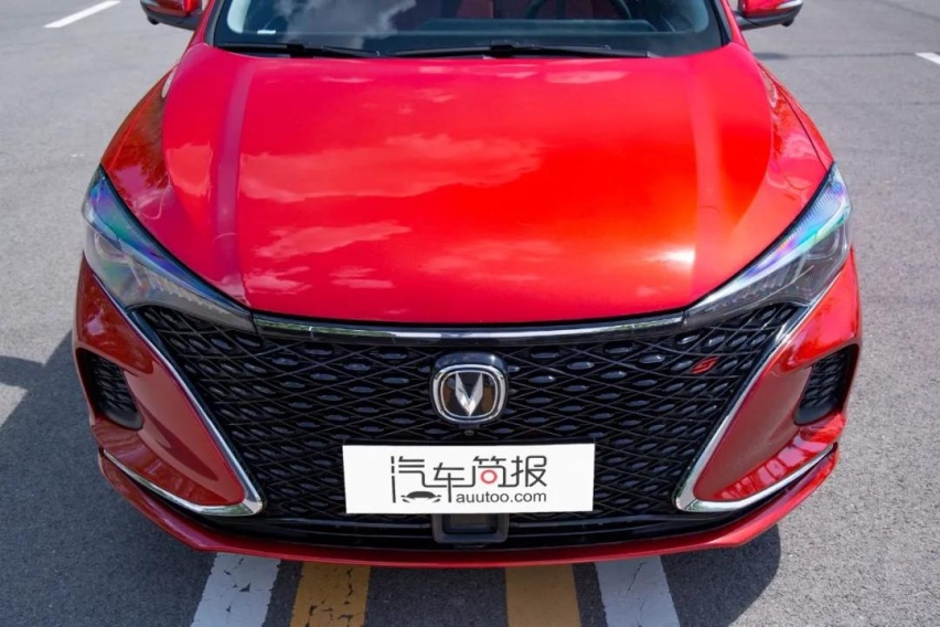 最美国产车的蜕变 试驾长安逸动PLUS 1.4T 蓝鲸版