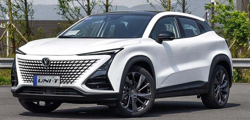 配1.5T+双离合，起价11.39万，长安UNI-T上市