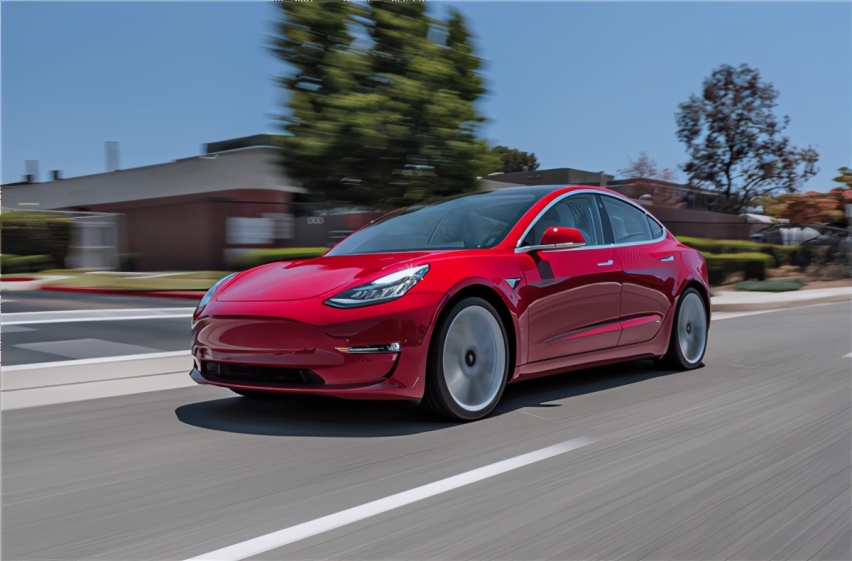 特斯拉Model3失控，怀疑有严重产品缺陷！特斯拉否认？