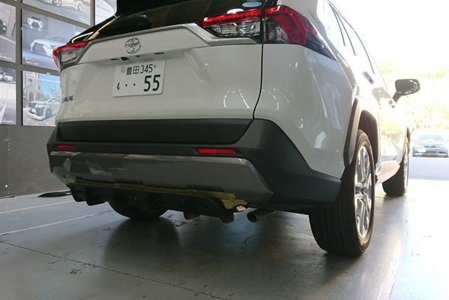 广州车展看到全新一代丰田RAV4不知道怎么改？Rowen外观