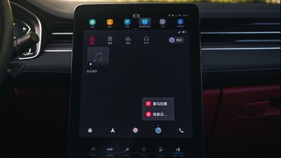 赛力斯华为智选SF5 HUAWEI HiCar，竟然能连“万物”！