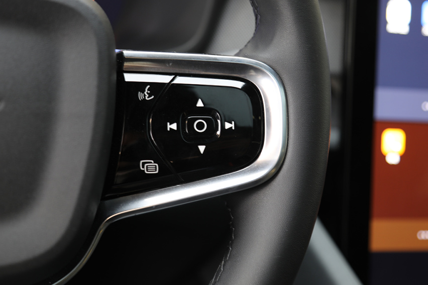 电动车中的另类，Model 3的劲敌，极星2到店实拍