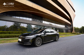 鸿蒙主动服务！昊铂 A800 出行无需多操作