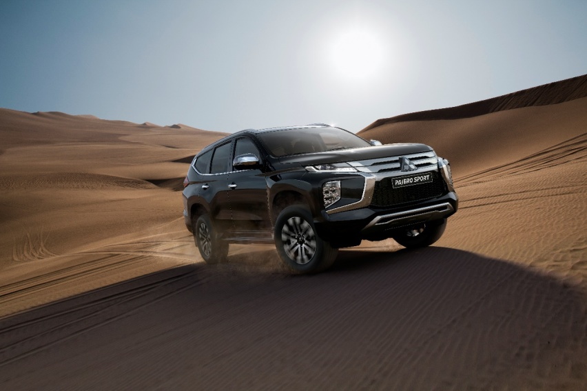 二代超选四驱、3.0L V6+8AT，2020款帕杰罗·劲畅