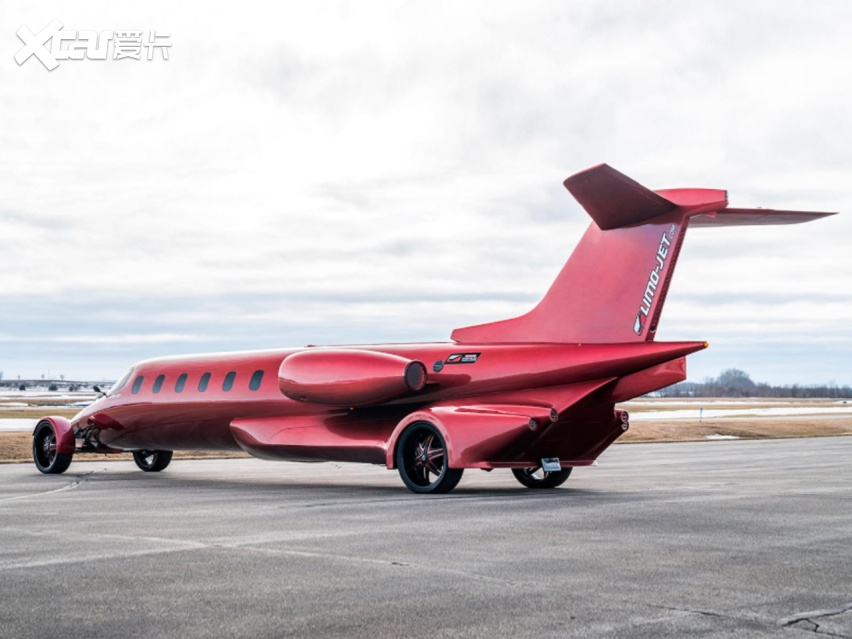 庞巴迪私人飞机变身可以上路行驶的豪华车