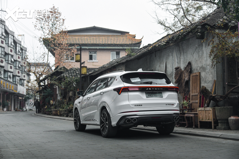 10十万级SUV，捷途X70 PLUS：“颜值高配置丰富”！