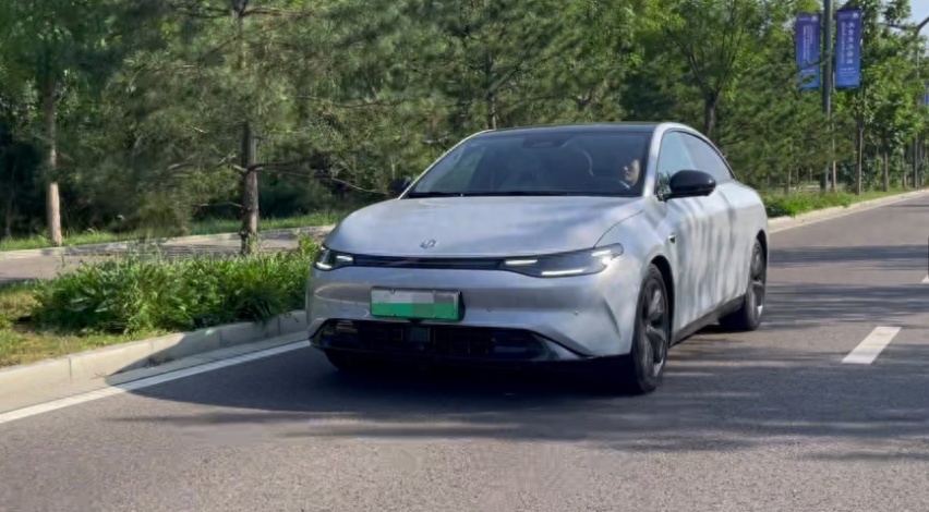 15万的C级车能给你什么?体验零跑C01