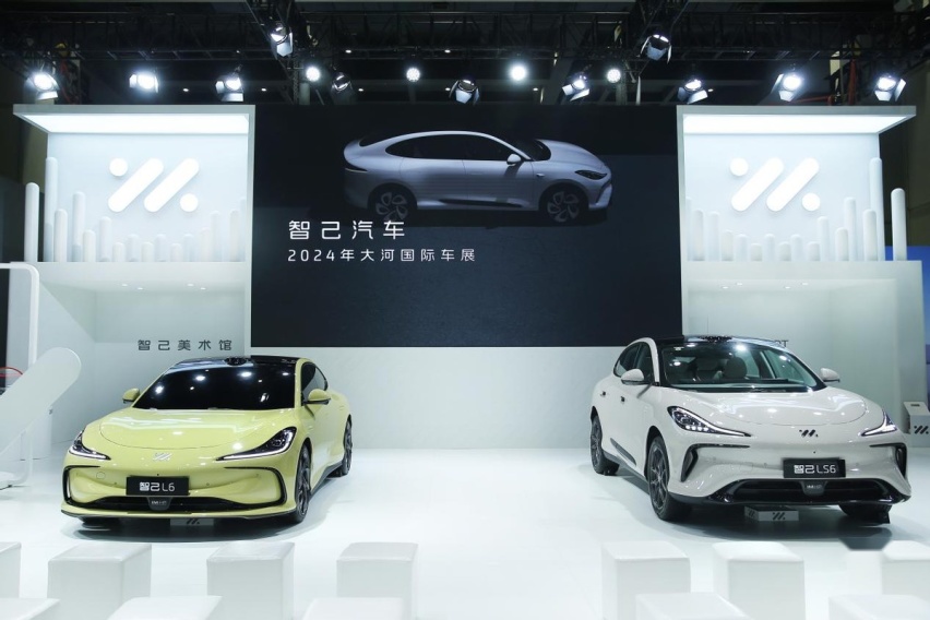 来大河车展看智己L6，空悬＋CDC配齐，续航超1000Km