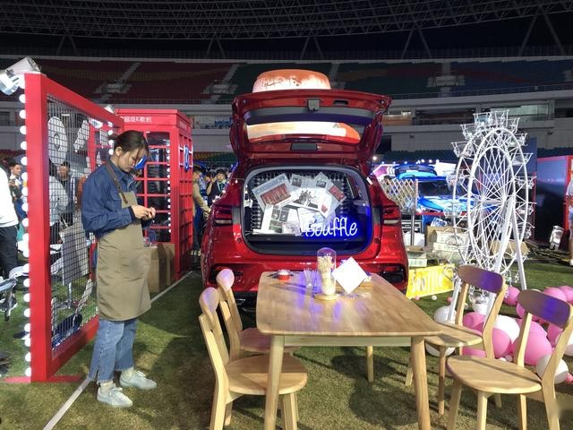 论年轻化,没人比名爵更懂得年轻人的“消费表达”