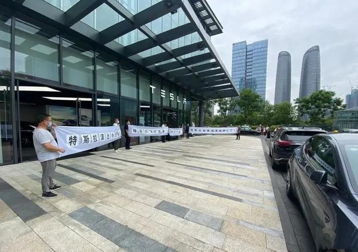 盘点缺席上海车展的品牌 特斯拉挑大旗 威马也没来