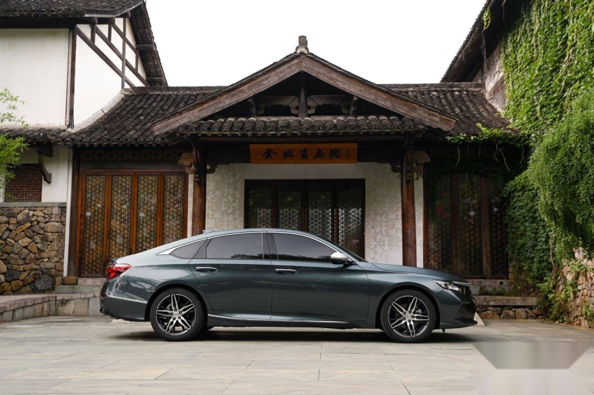 试驾官丨评测英仕派，原来它是最好开的合资B级车？