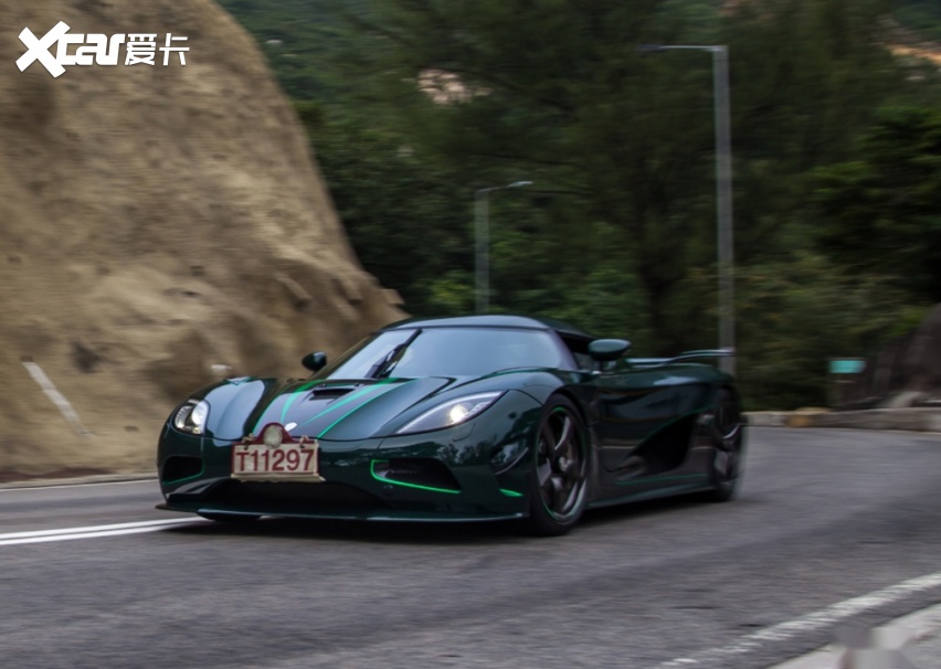 涉嫌酒驾,小米SU7碰撞起火,车门无法打开车主遇难,怪门把手?