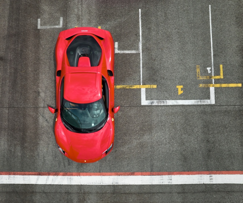 6缸跃马依然够“烈” 赛道试驾法拉利296 GTB