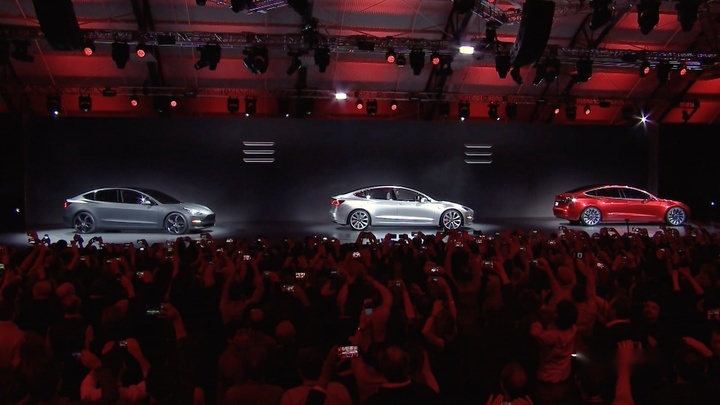 Model 3 上新，友商松了一口气？