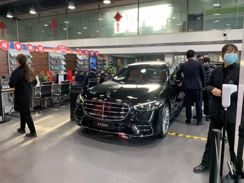 车市调查：全新一代奔驰S级加价5万元！奔驰C级促销清库存