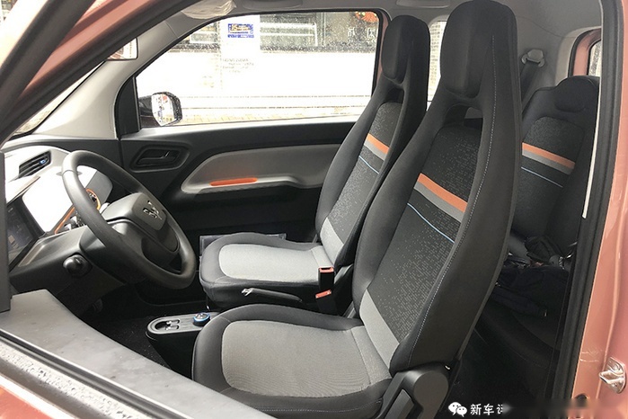 宏光MINI EV：别跟我聊诗和远方，我只懂人间烟火