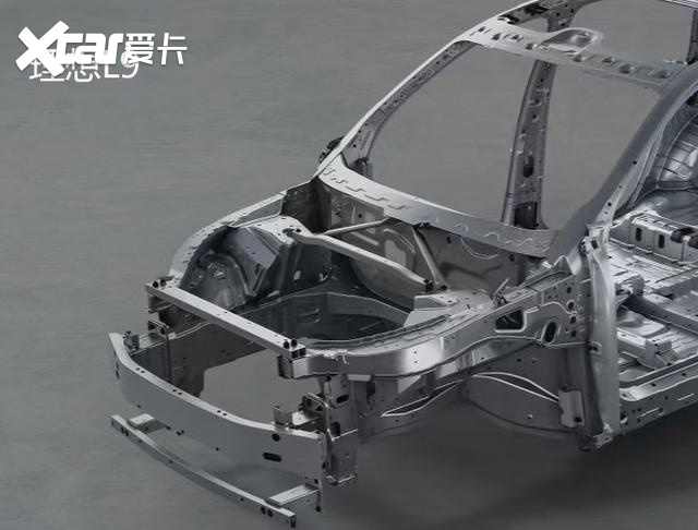解读理想L9，1.5T增程器与宝马有关，底盘逆向研发自XC90？