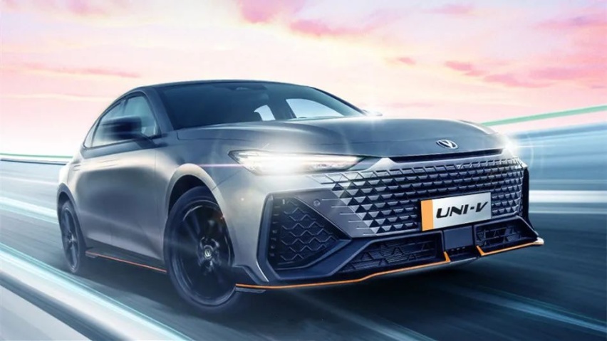 福特新款福克斯即将上市、长安UNI-V 2.0T车型正式亮相…丨车闻