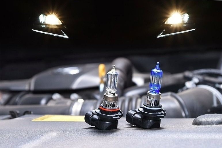 卤素、氙气、LED三种光源哪个好？千万不要迷信越贵越好!