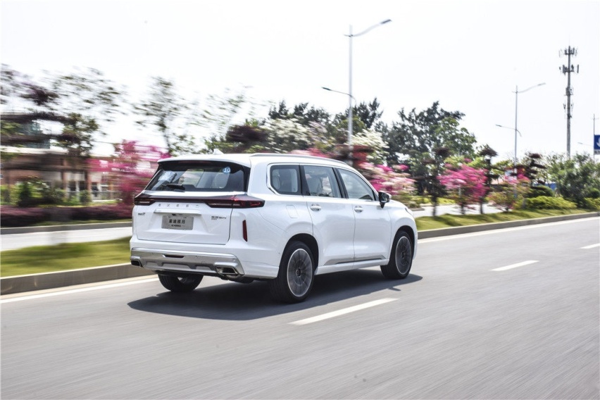 5米长中大型SUV 2.0T动力！这辆国产新旗舰仅17万起！