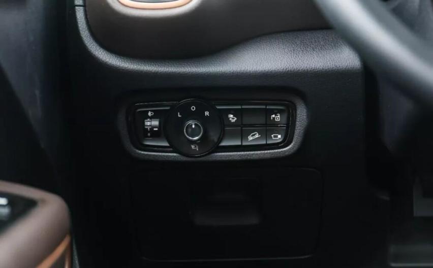 说到新能源车，广汽新能源最近上市了全新Aion S车型，而且
