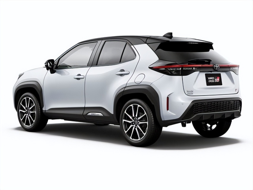 家族又添新员 YARiS Cross GR Sport官图发布