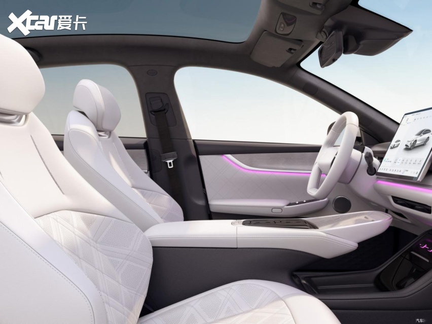 长安启源A07产品力全面领跑，媲美豪车的驾乘体验