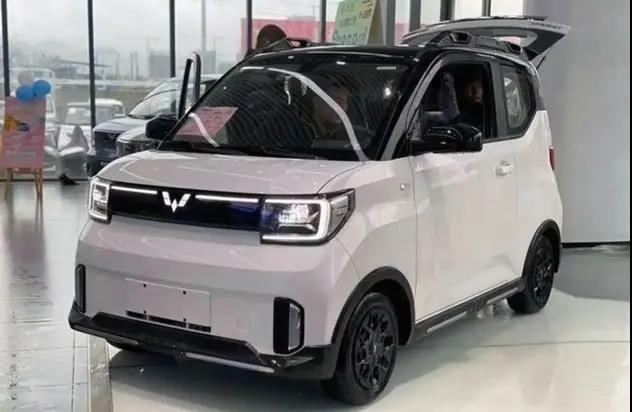 五菱宏光MINIEV续航里程低？ 全新续航300km 支持快充