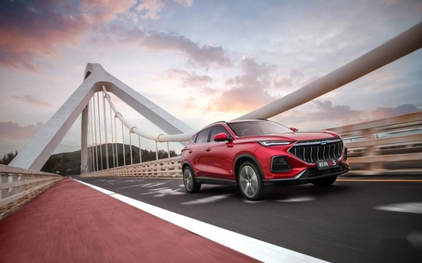 8万的“廉价”家用SUV，竟能和思域拼加速？