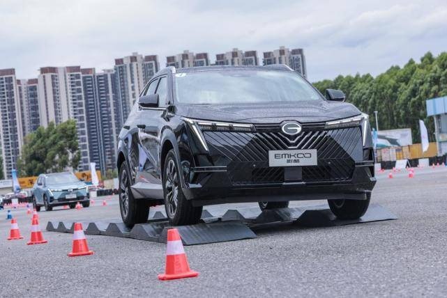 起步赛电车，远行无焦虑，传祺影酷8.18预售