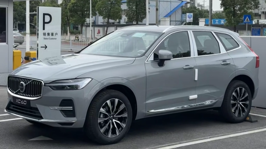 2024款沃尔沃XC60到店，配置升级，动力调整，标配48V轻混系统