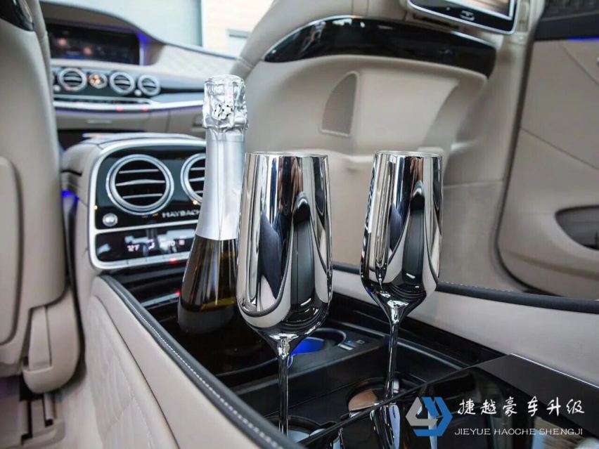 豪车该有的配置，迈巴赫S450 S400五座改四座，行政座椅