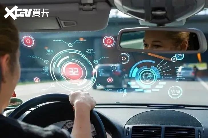 两年3次大改款背刺车主，为什么新能源车这么“善变”？