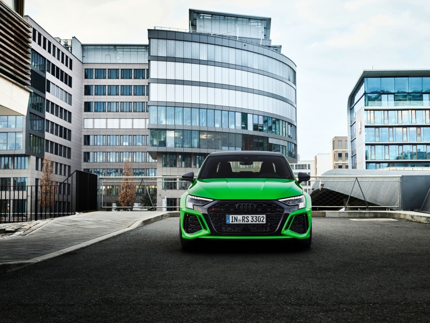 全新奥迪RS3实车亮相，2.5T+RS扭矩分配器，零百加速3.8秒