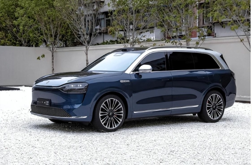 全尺寸SUV——问界M9正式上市 46.98万起售,会大卖吗?