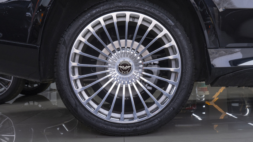 百万智慧型豪华旗舰SUV 克慕勒GLS-Comfort450锋芒上新
