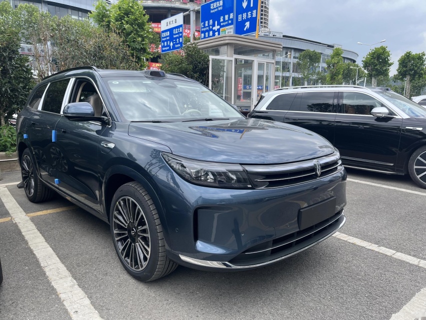 小号M9？问界M7焕新版实车到店，换192线激光雷达，配CDC悬架