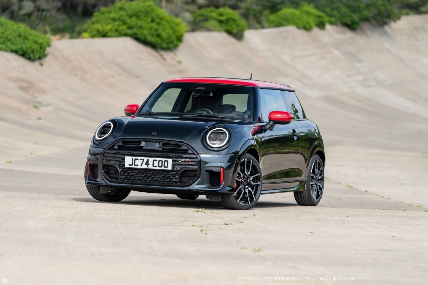 全新MINI Cooper燃油版车型上市