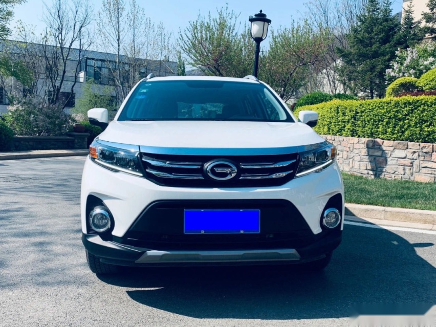 年轻人首款SUV，全新瑞虎5x与传祺GS3谁更对消费者胃口？