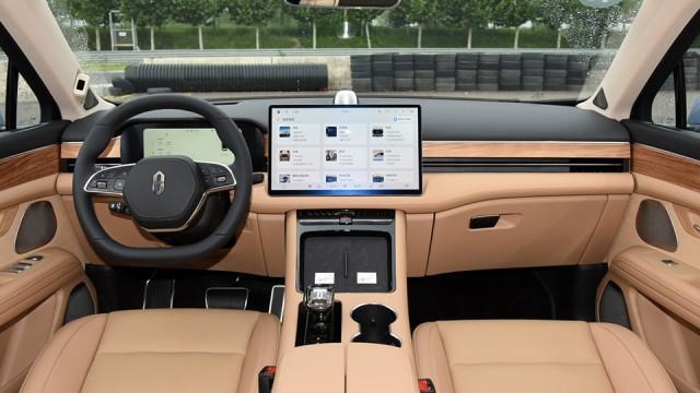 加速续航不如Model Y，但有华为系统加持，问界M5 EV能不能买？