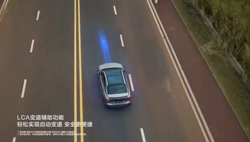 增配降价 17.18万起的第九代凯美瑞要当合资智能天花板？
