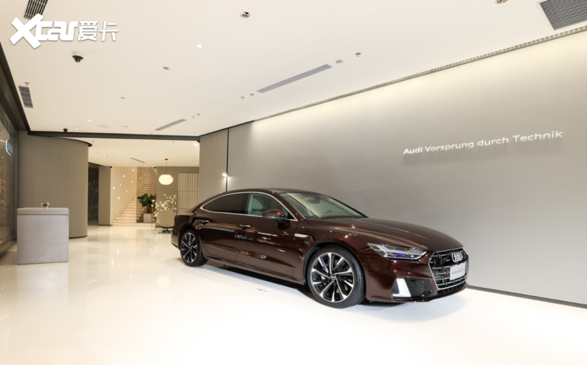 首家Audi City开业，Audi Q5 e-tron迎首秀
