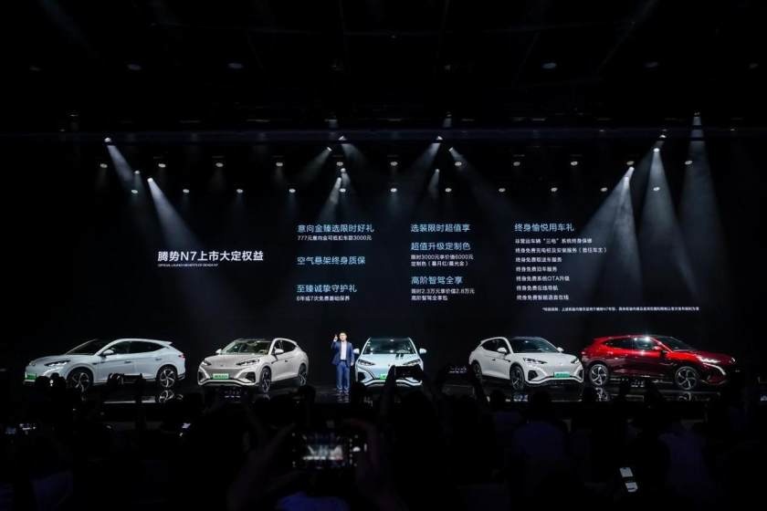 卉眼识车|腾势N7全球上市，以驾控舒享双优势开创纯电SUV2.0时代