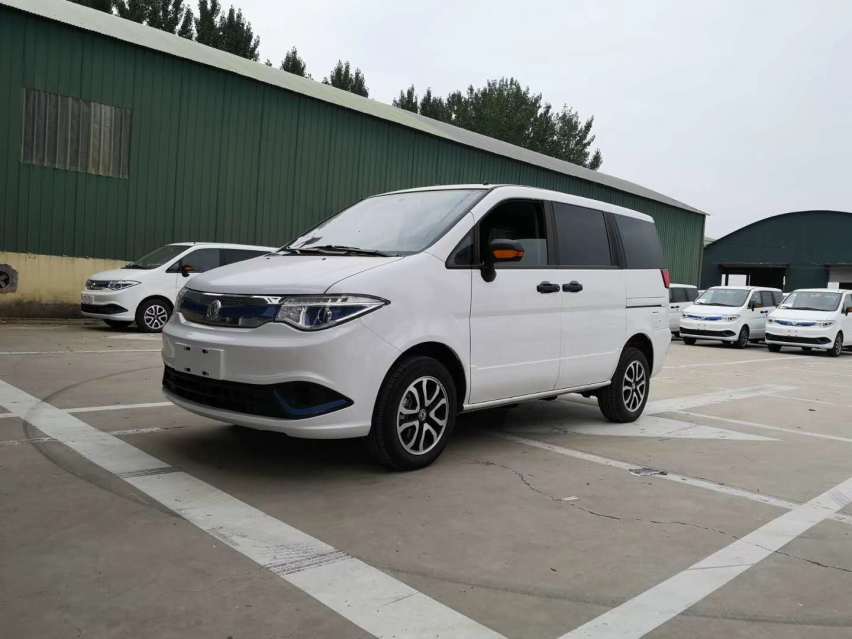 深圳电动商务车,帅客货运车,中型面包车,4.2米货车新能源