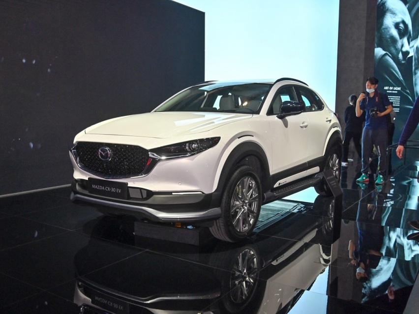 品牌国内纯电首秀，长安马自达CX-30 EV，挑战不容小觑！
