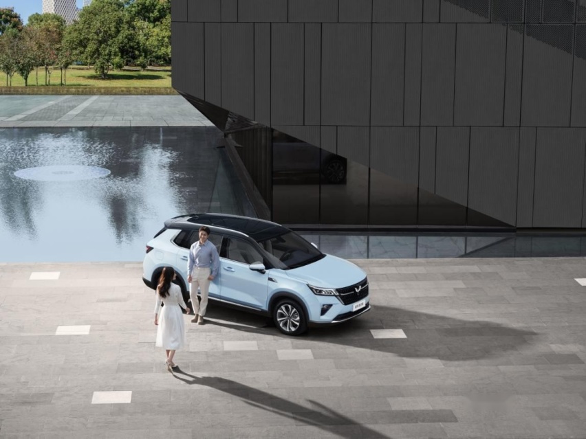 顶配10万的混动SUV，五菱星辰混动版，表现令人惊喜！
