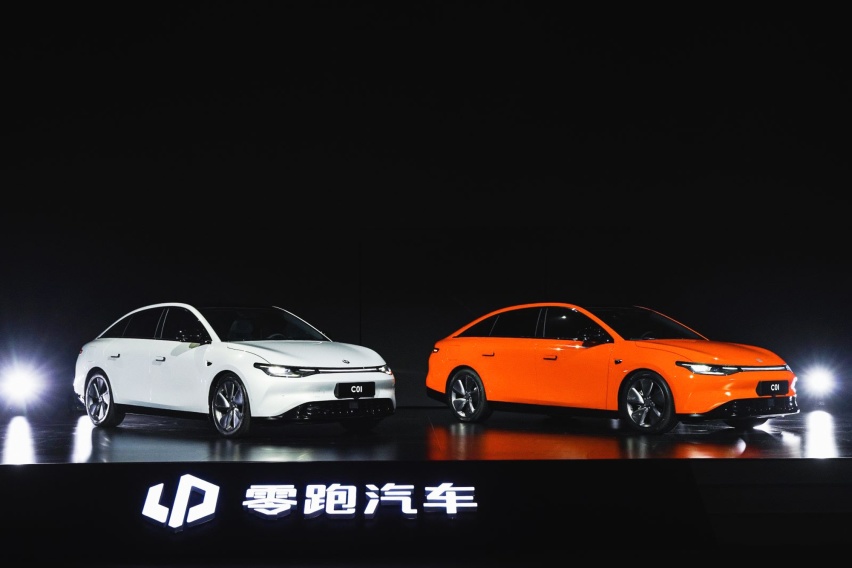 刚预售就“红遍全国”，4小时订单2万+，零百3.66s，Model3