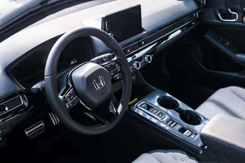 全擎运动轿跑 第十一代思域HATCHBACK 燃情上市 14.59万元